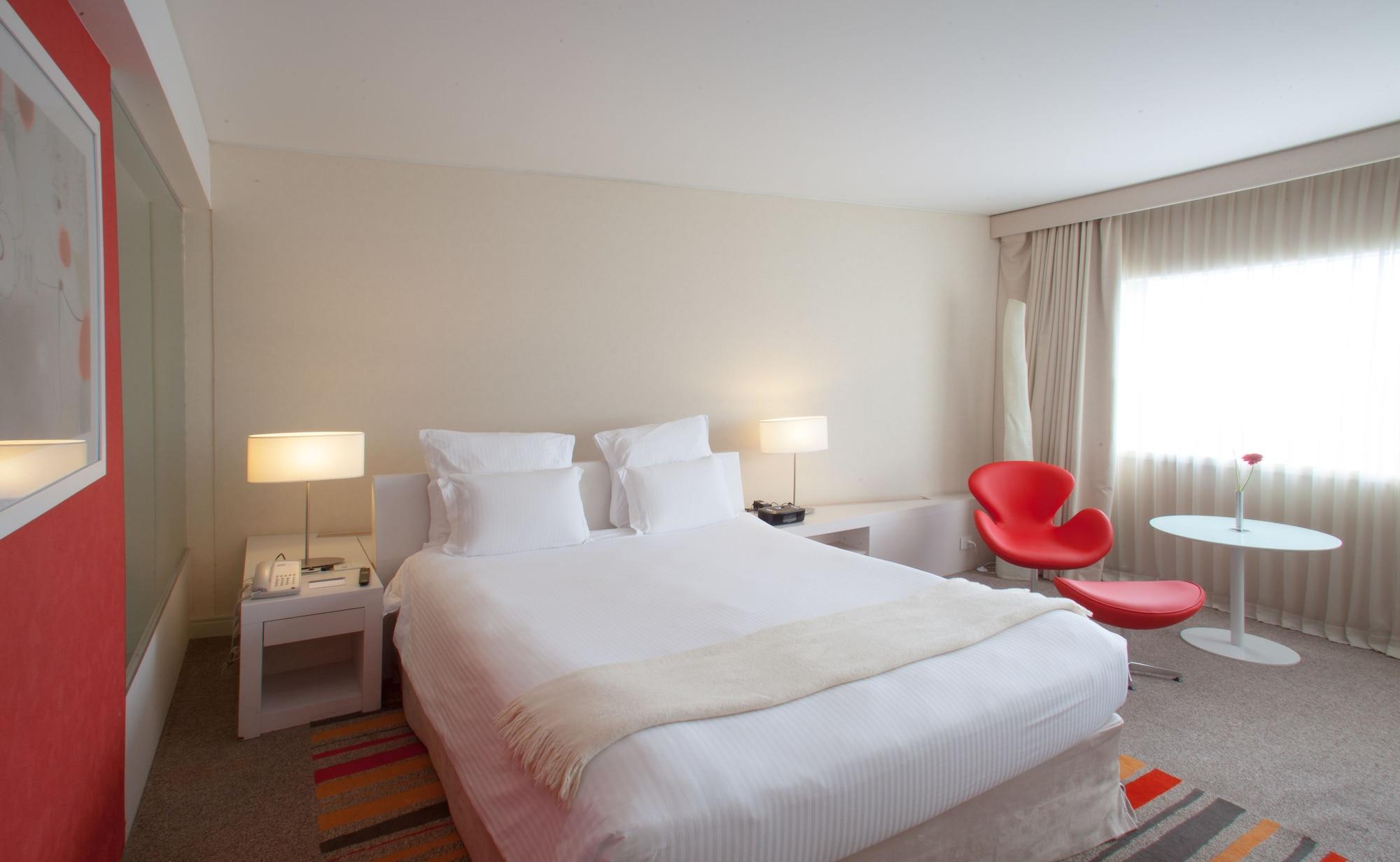 Hotel Pullman City Center Rosario Bagian luar foto