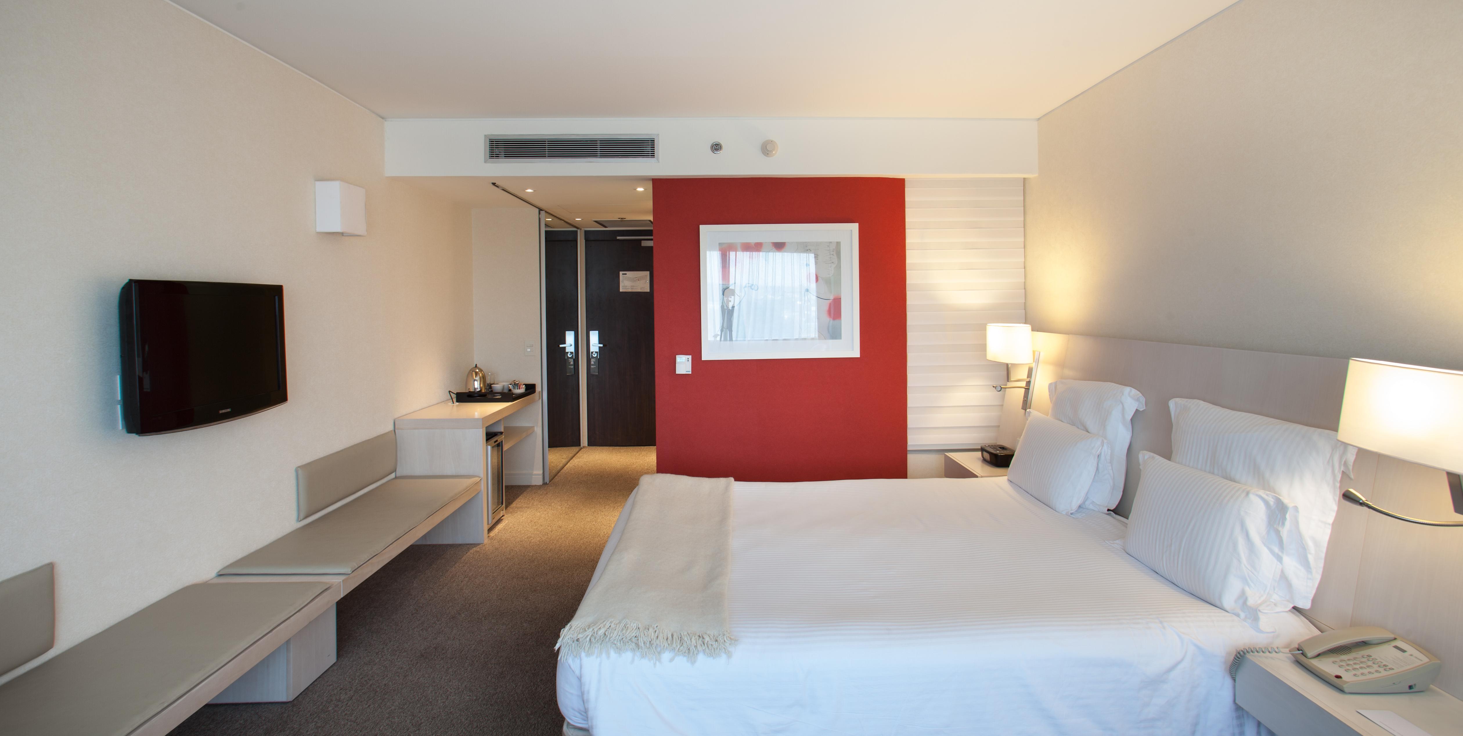 Hotel Pullman City Center Rosario Bagian luar foto